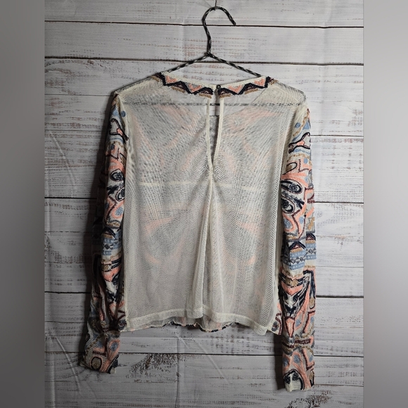 Abercrombie & Fitch Multicolor Embroidered Top Women Size Medium - Picture 4 of 4